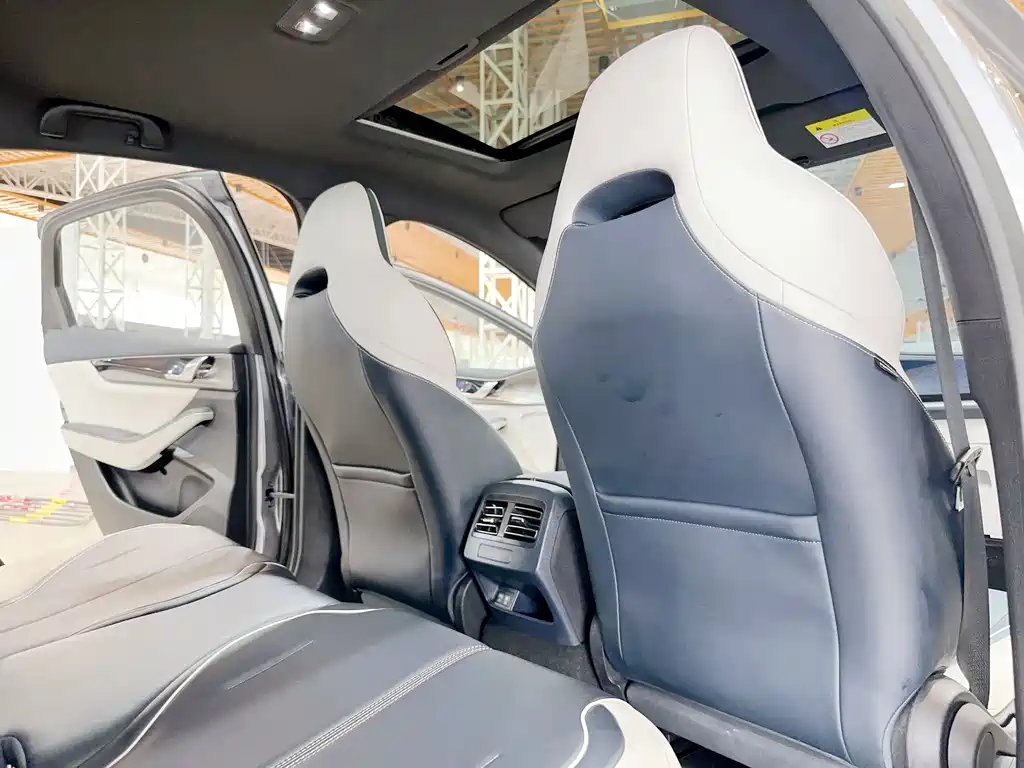 BYD Qin PLUS 2022 — фото 23