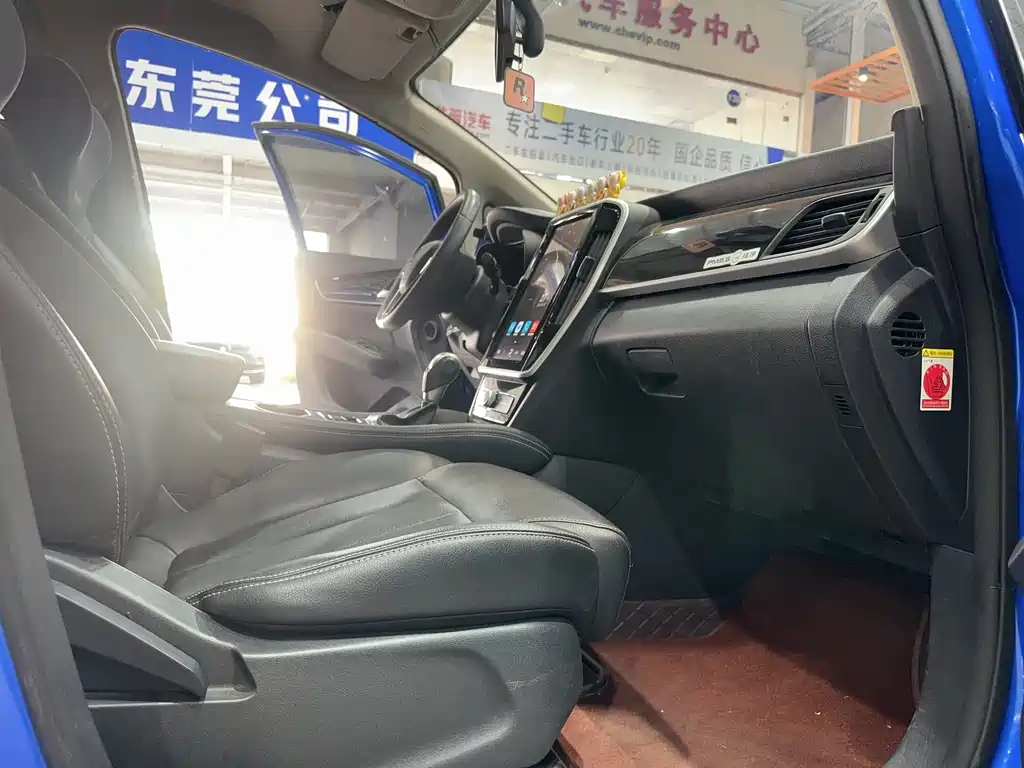 BYD MAX 2018 — фото 16