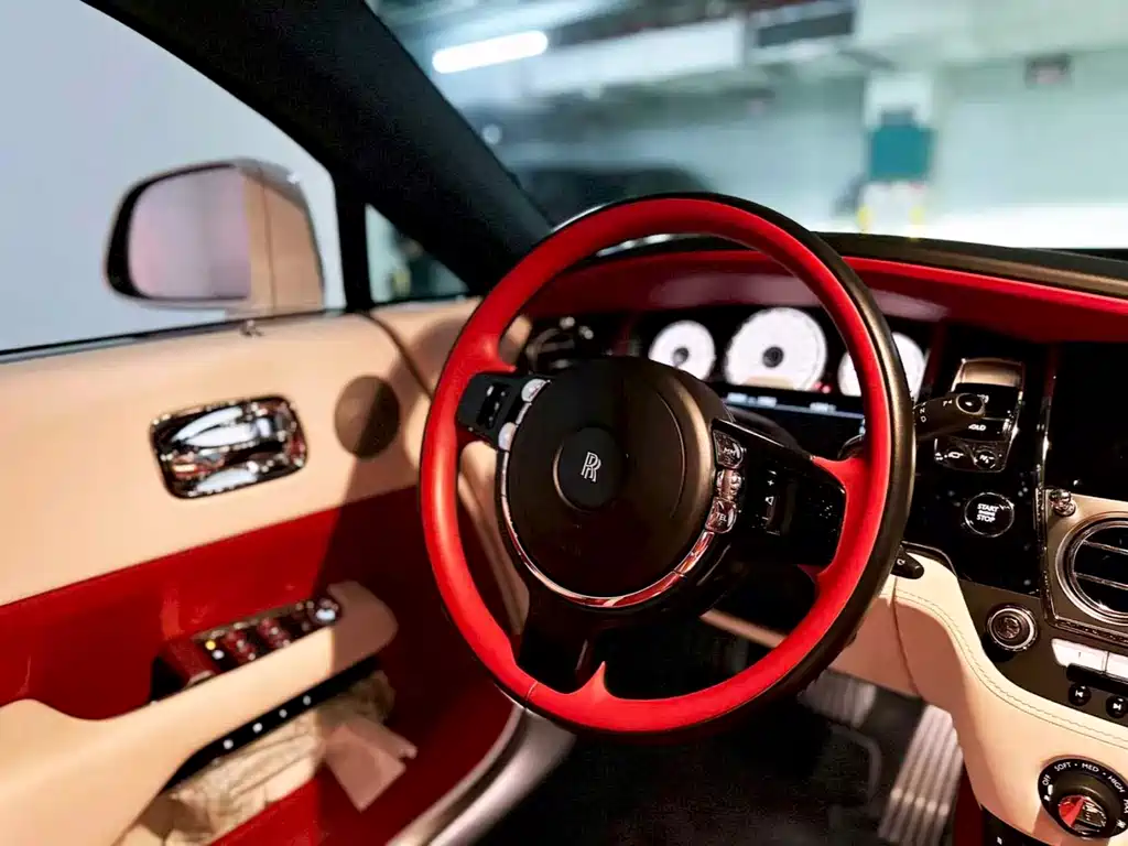 Rolls-Royce Wraith 2019 — фото 19