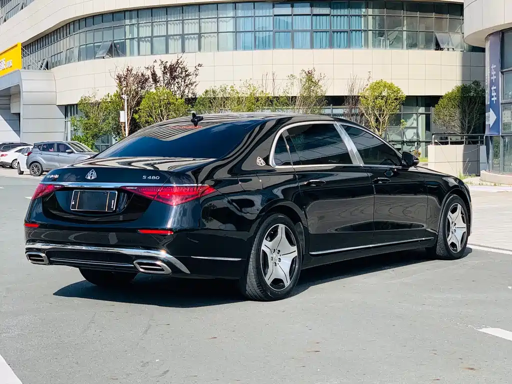 Mercedes-Benz Maybach S-Class 2023