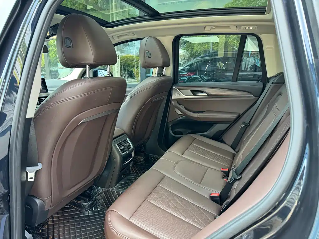 BMW X3 2022 — фото 11