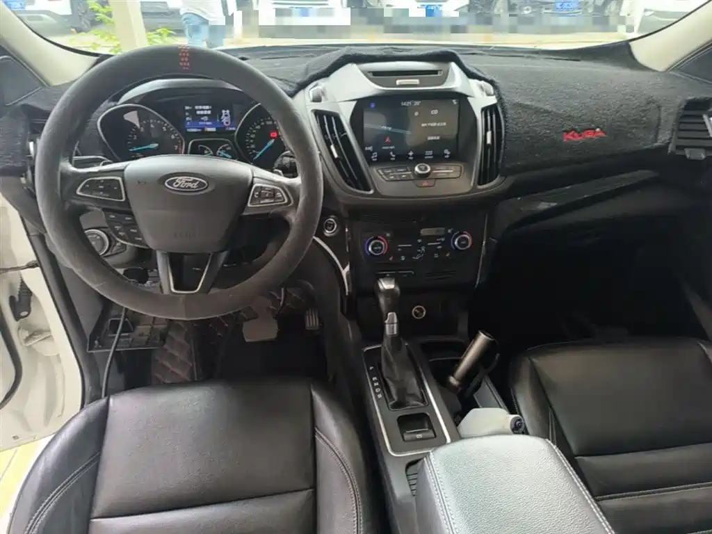 Ford Kuga 2017 — фото 10