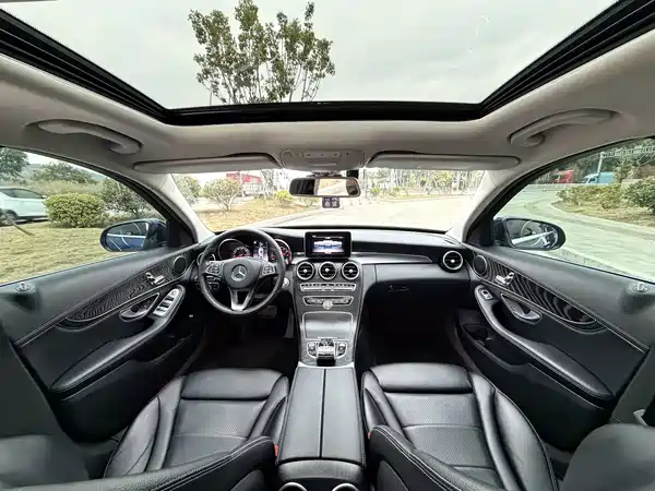 Mercedes-Benz C-Class 2018