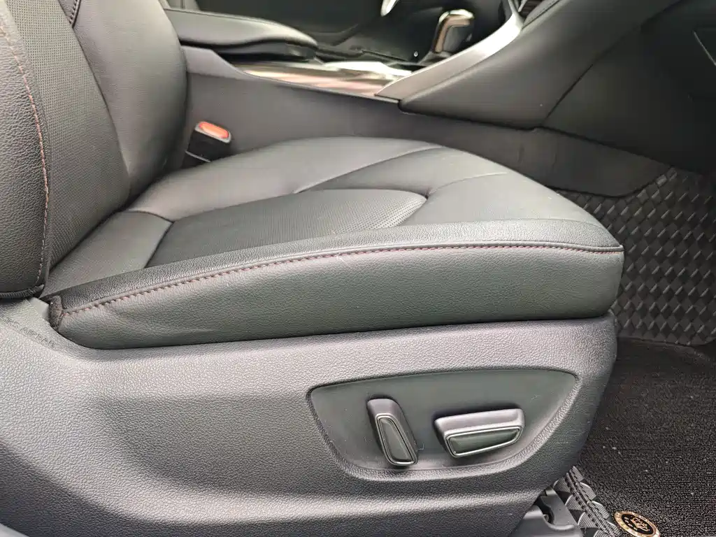 Toyota Camry 2021 — фото 14