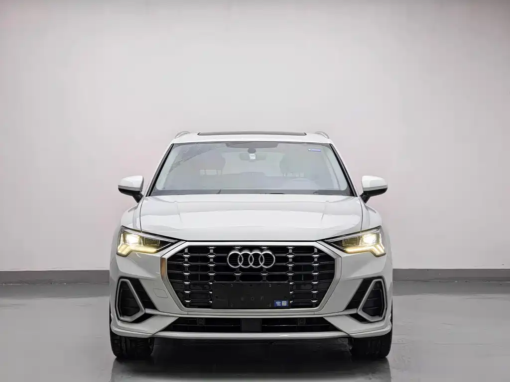 Audi Q3 2023 — фото 3