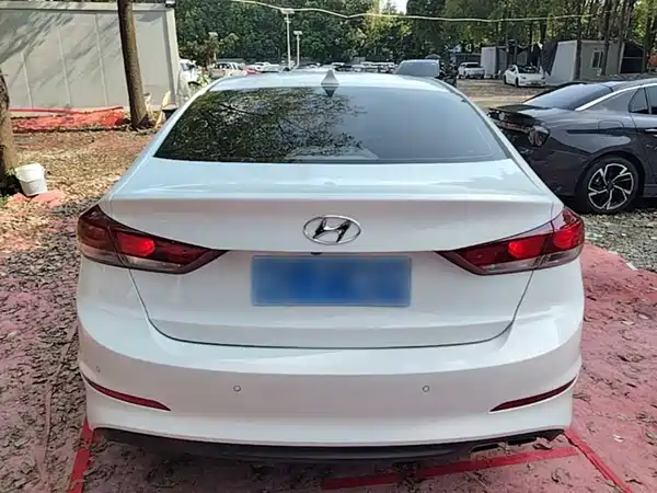 Hyundai Celesta 2018