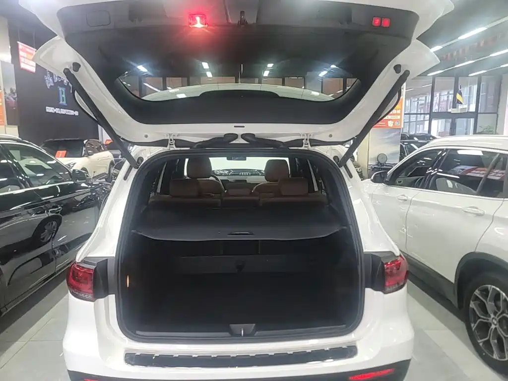 Mercedes-Benz GLB 2020 — фото 19