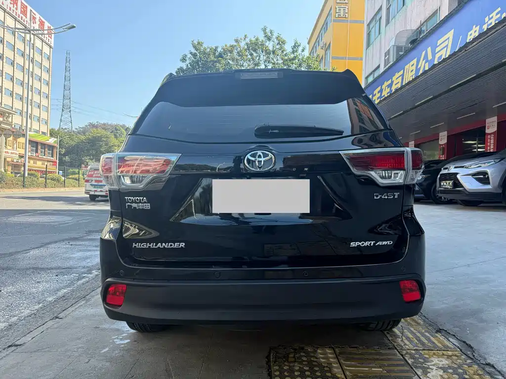 Toyota Highlander 2017 — фото 12