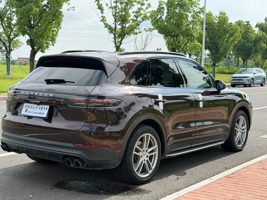 Porsche Cayenne 2022