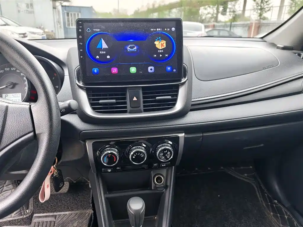 Toyota Yaris L 2021 — фото 6