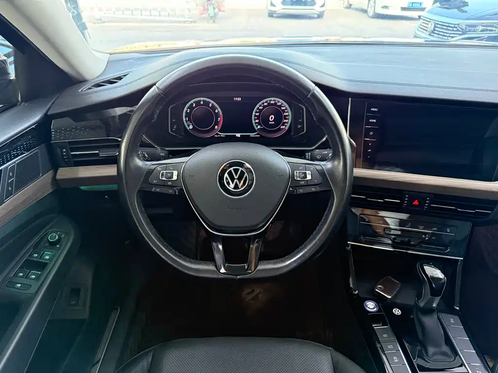 Volkswagen Passat 2021 — фото 8