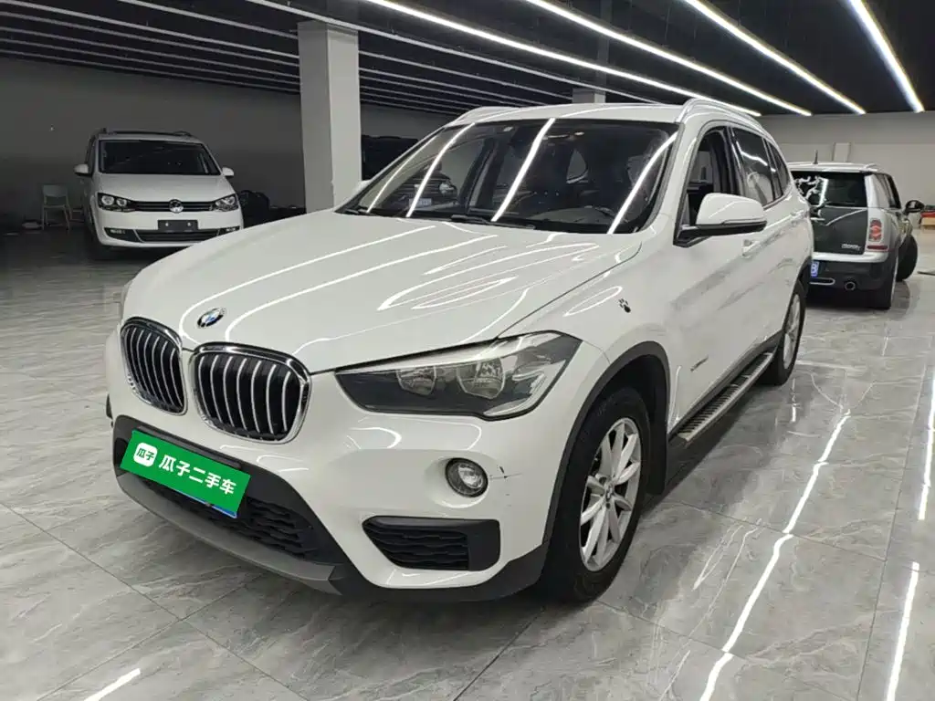 BMW X1 2017 — фото 1