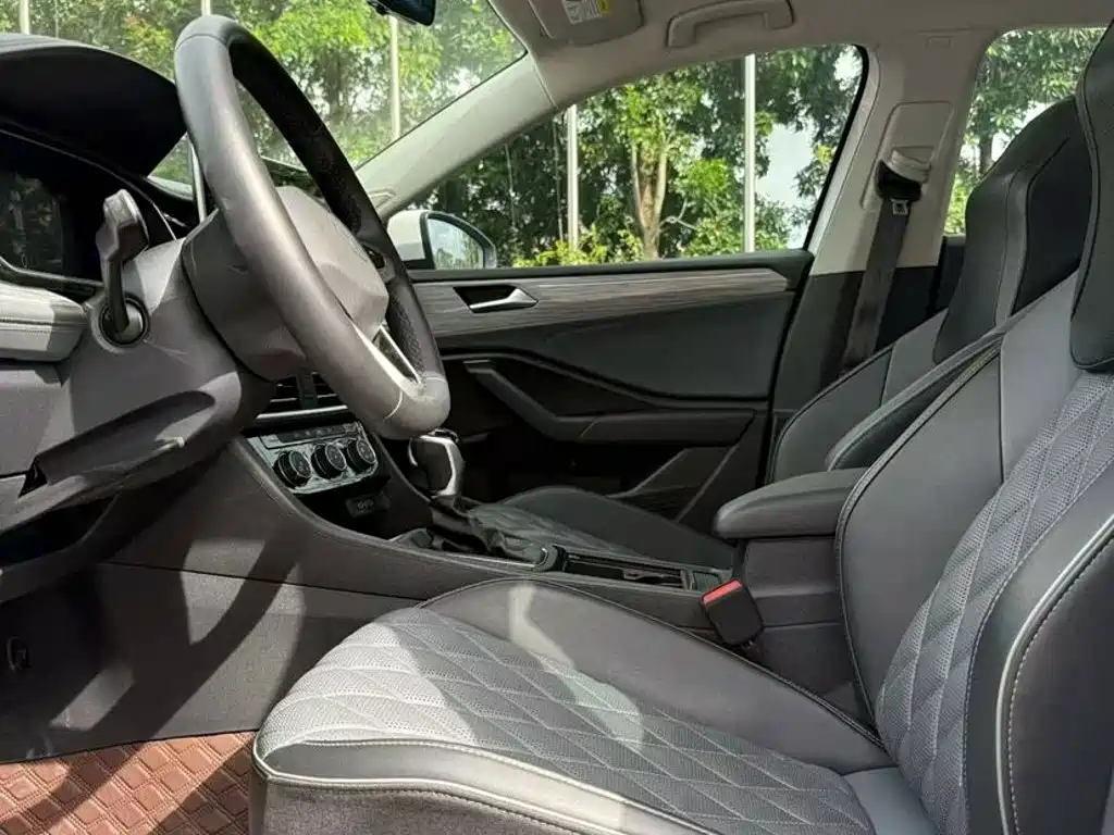 Volkswagen Sagitar 2023