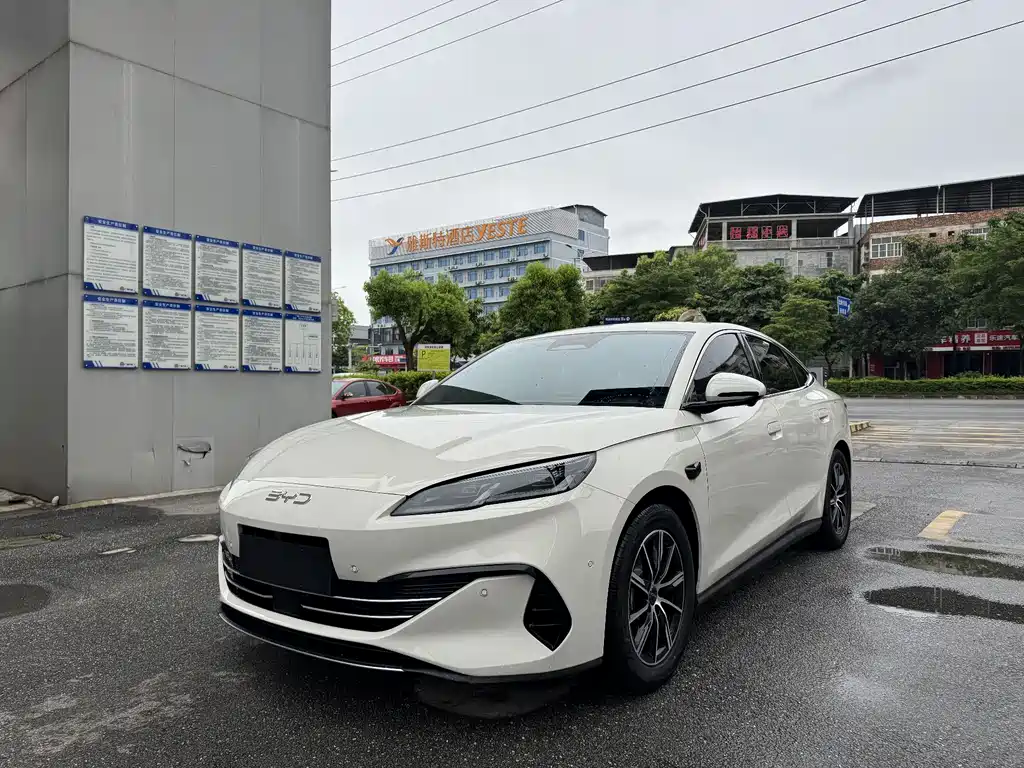 BYD Seal 06 2025