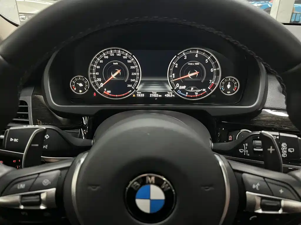 BMW X5 2014 — фото 10