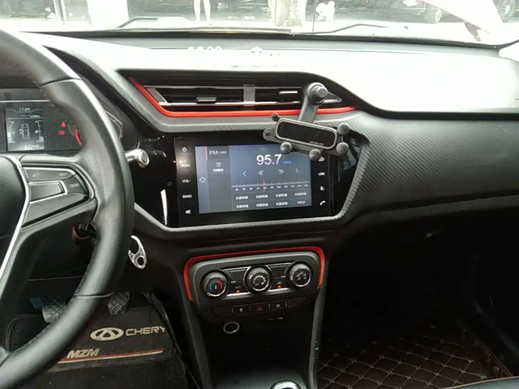 Chery Tiggo 3x 2017 — фото 13