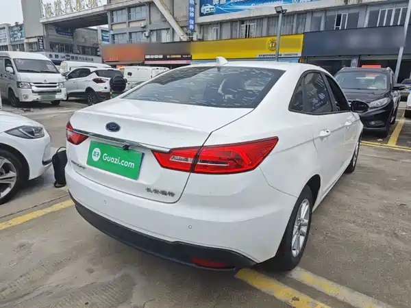Ford Escort 2019