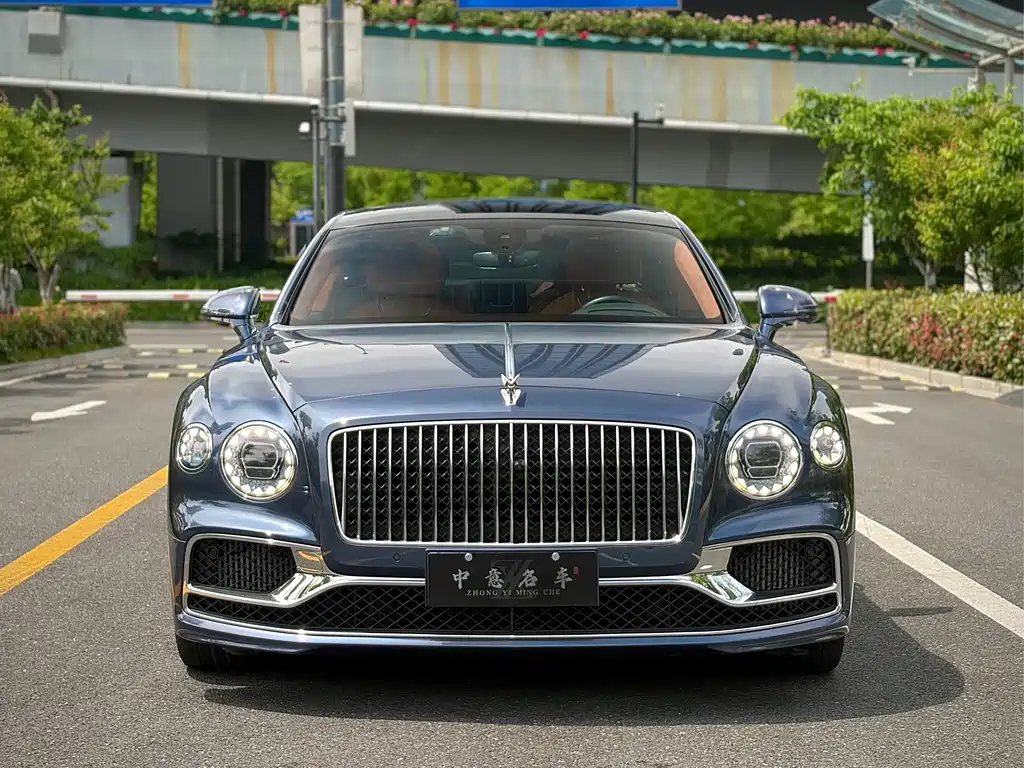 Bentley Flying Spur 2021 — фото 2