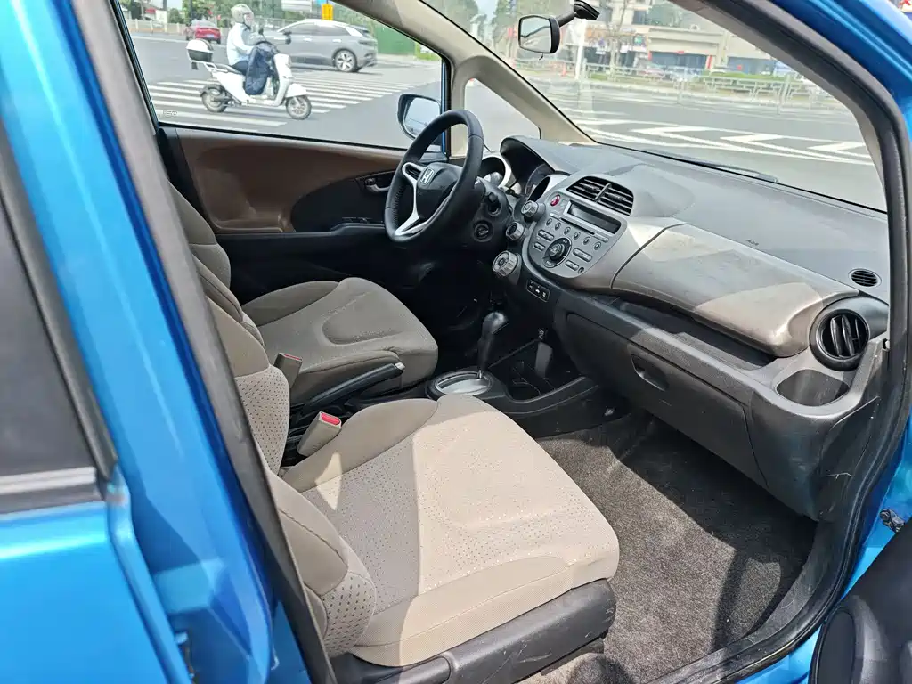 Honda Fit 2013 — фото 11