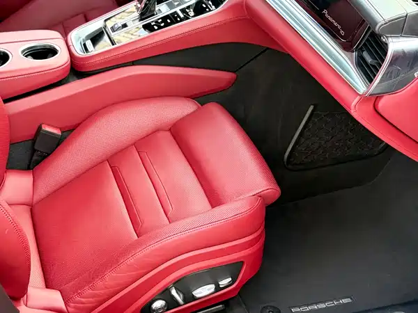 Porsche Panamera 2020