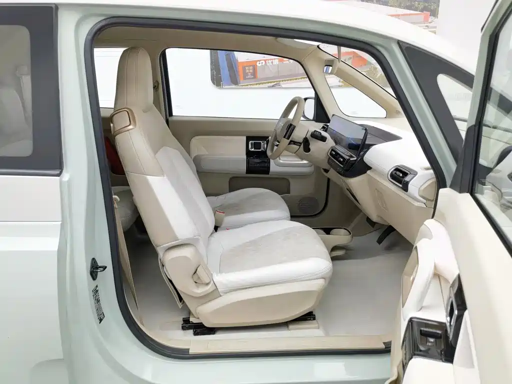 Baojun Kiwi EV 2022 — фото 23