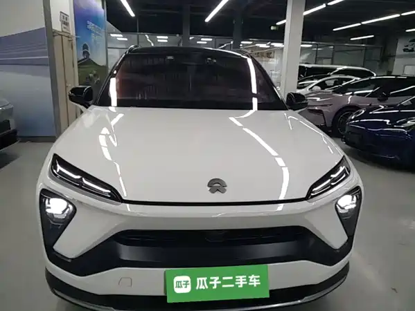 NIO ES6 2020