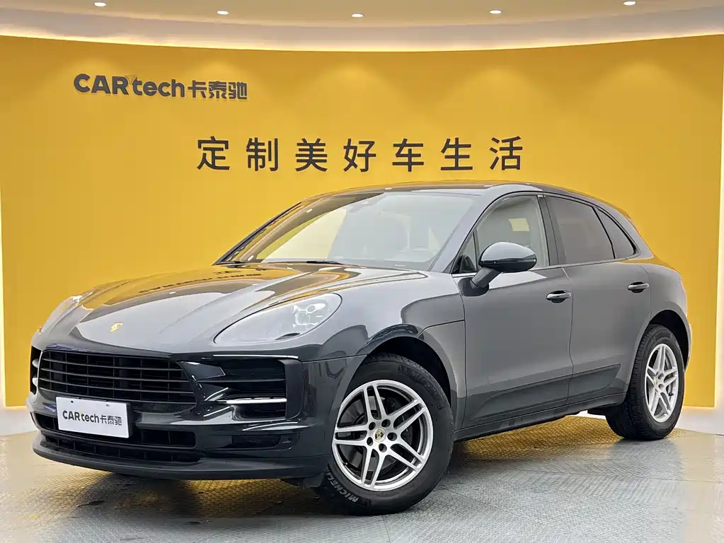 Porsche Macan 2019 — фото 1