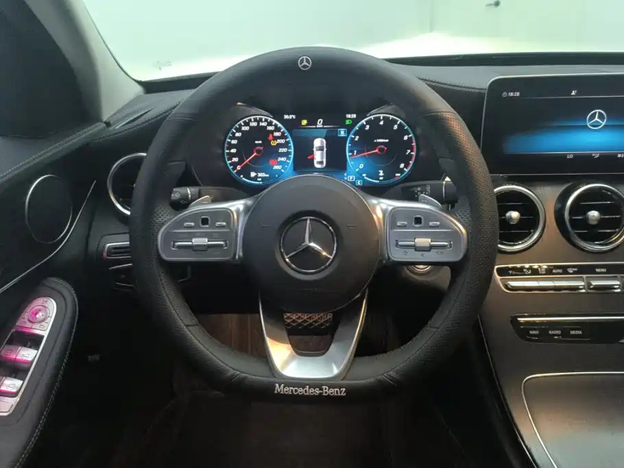 Mercedes-Benz C-Class 2021 — фото 15