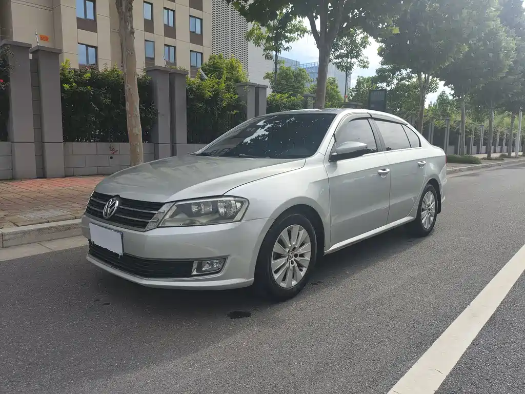 Volkswagen Lavida 2014