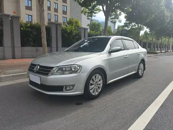 Volkswagen Lavida 2013