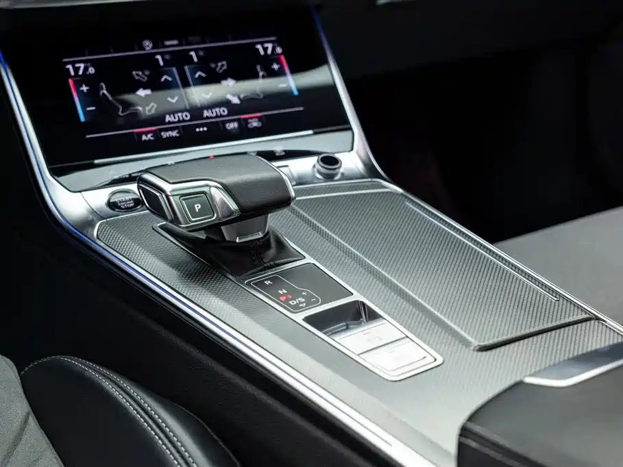 Audi A6L 2023 — фото 14