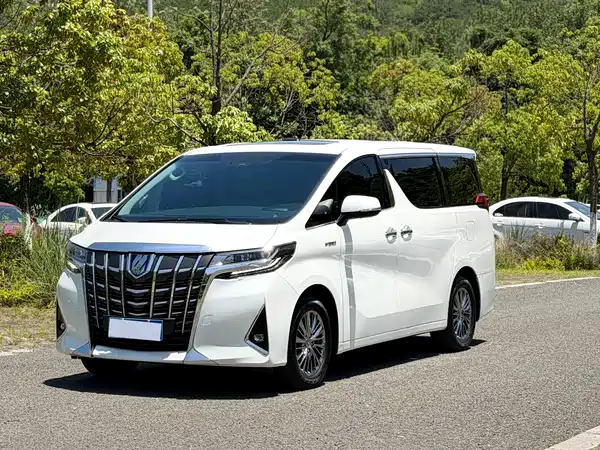 Toyota Alphard 2021