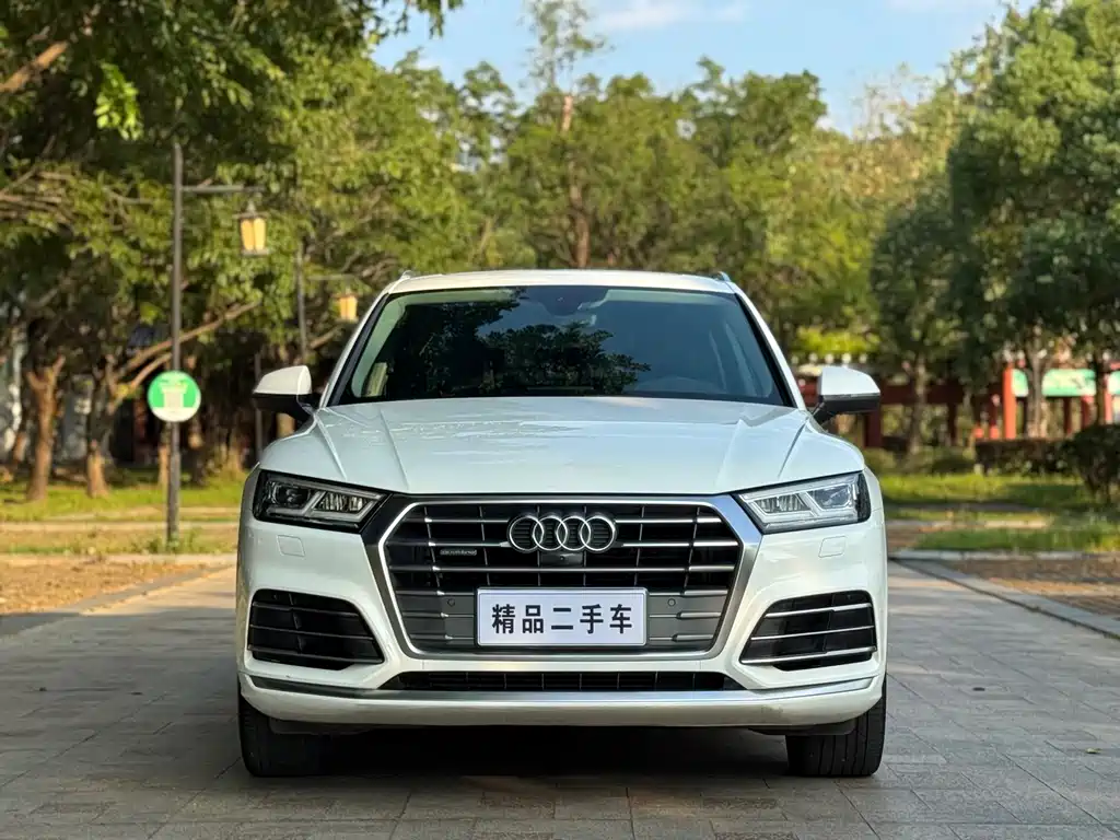 Audi Q5L 2020 — фото 2