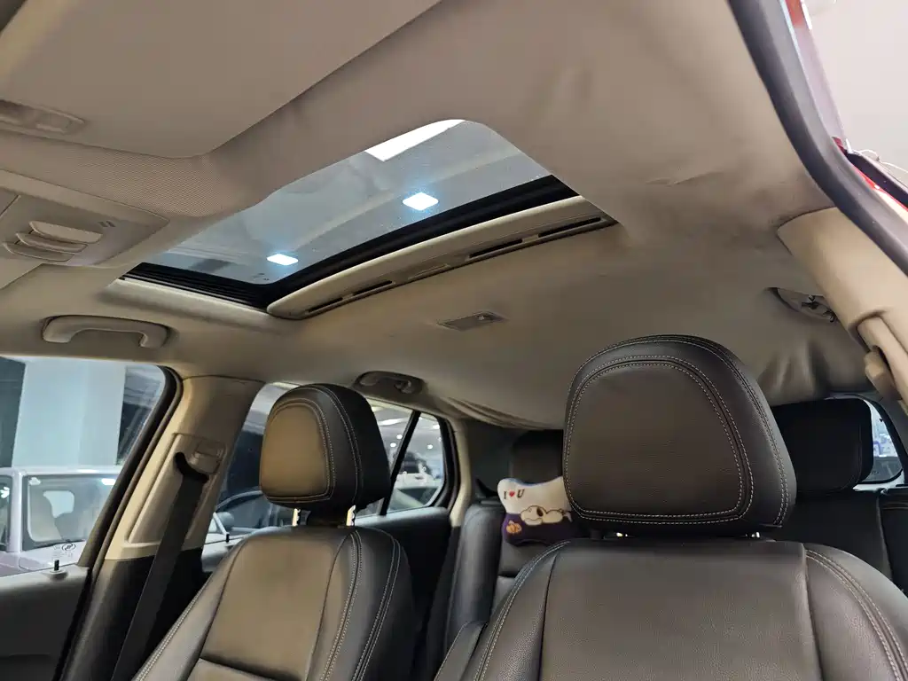 Chevrolet Trax 2015 — фото 12