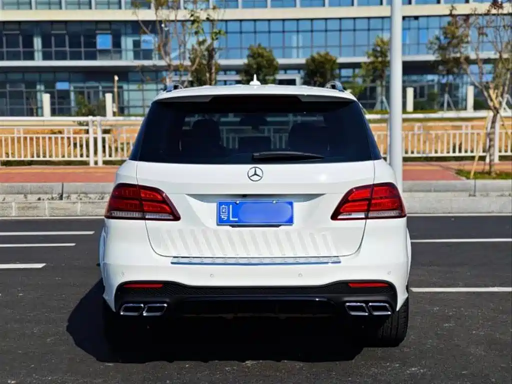 Mercedes-Benz M-Class 2015 — фото 9
