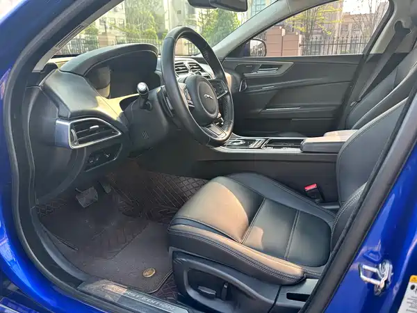 Jaguar XEL 2018