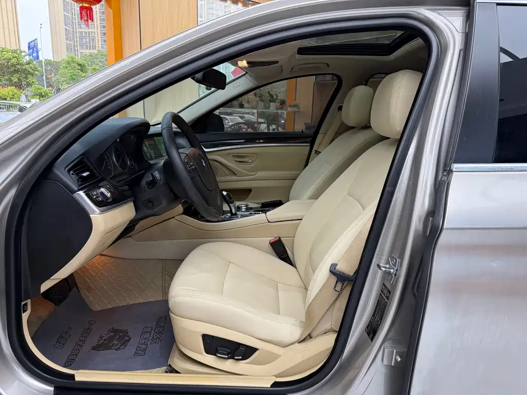 BMW 5 Series 2013 — фото 12