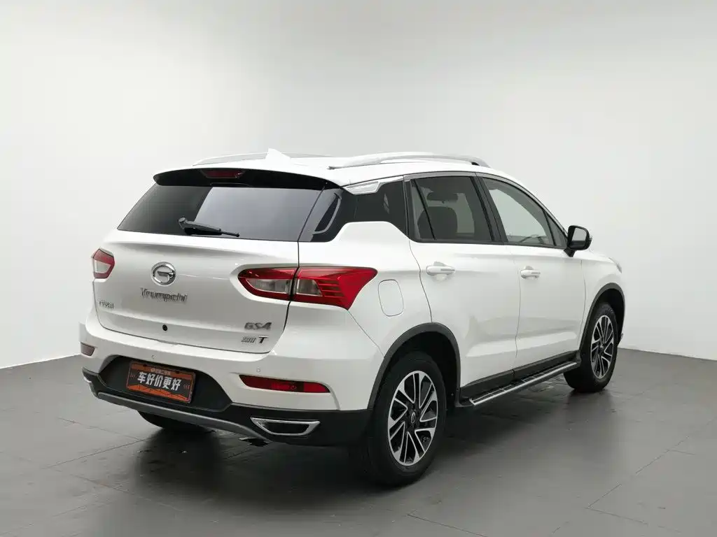GAC Trumpchi GS4 2016 — фото 2