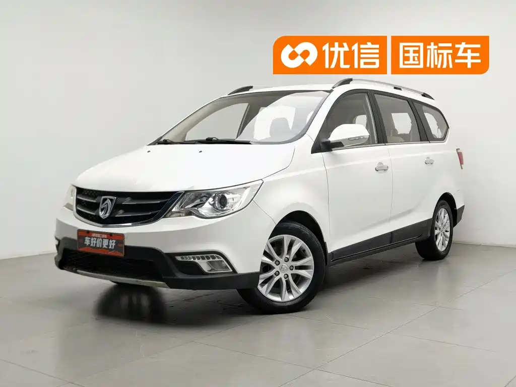 Baojun 730 2015