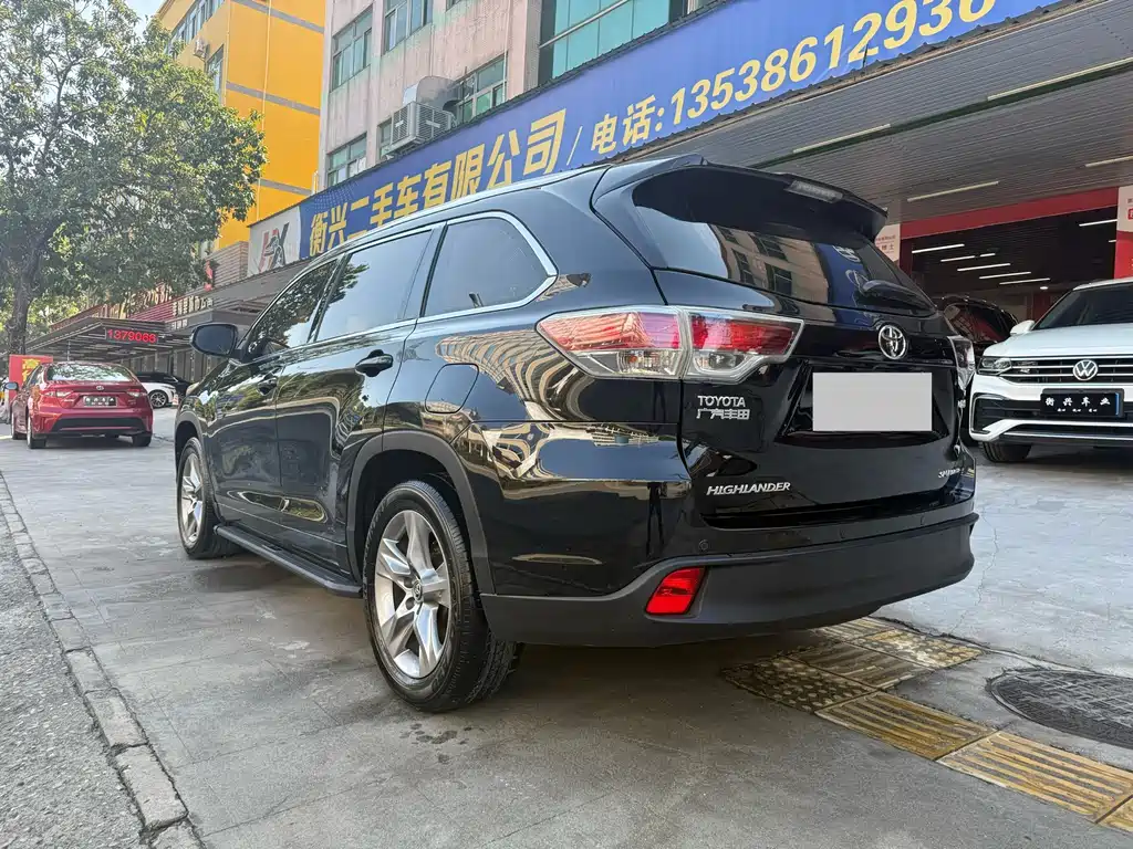 Toyota Highlander 2017 — фото 11