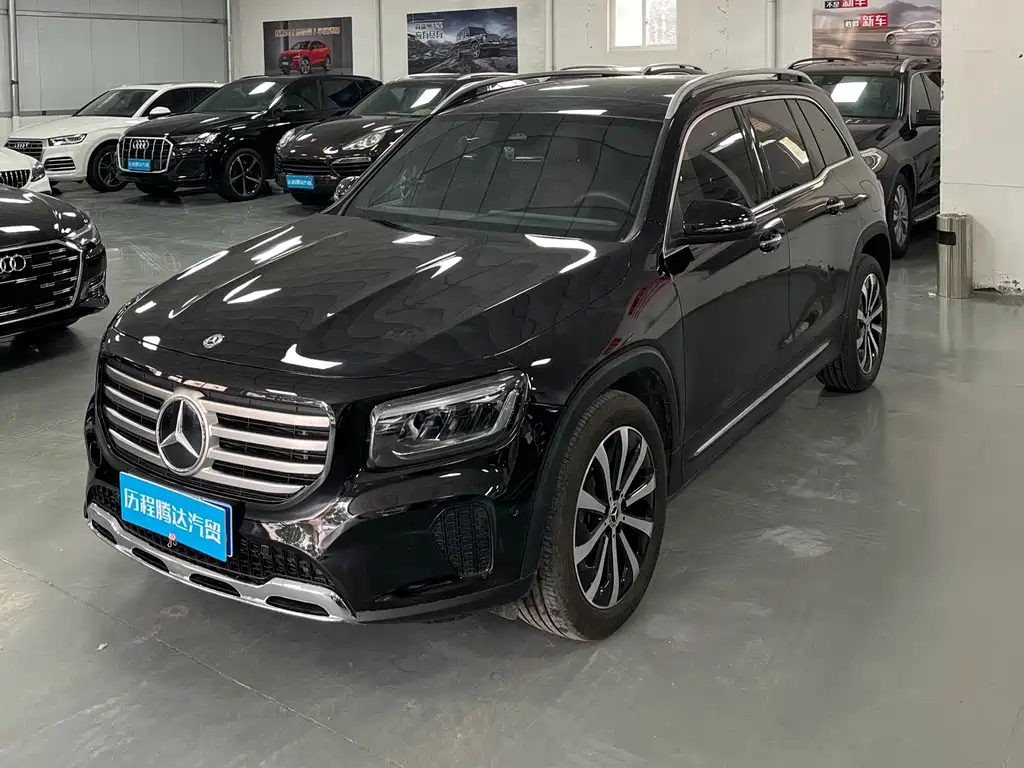 Mercedes-Benz GLB 2025
