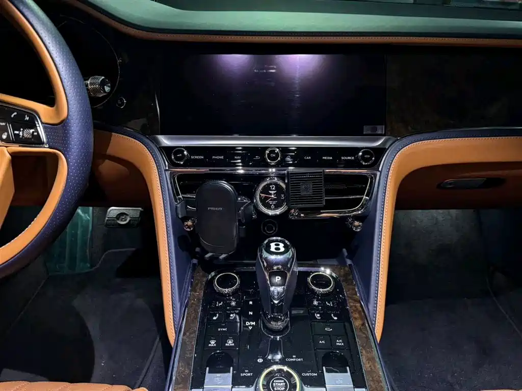 Bentley Flying Spur 2020 — фото 8