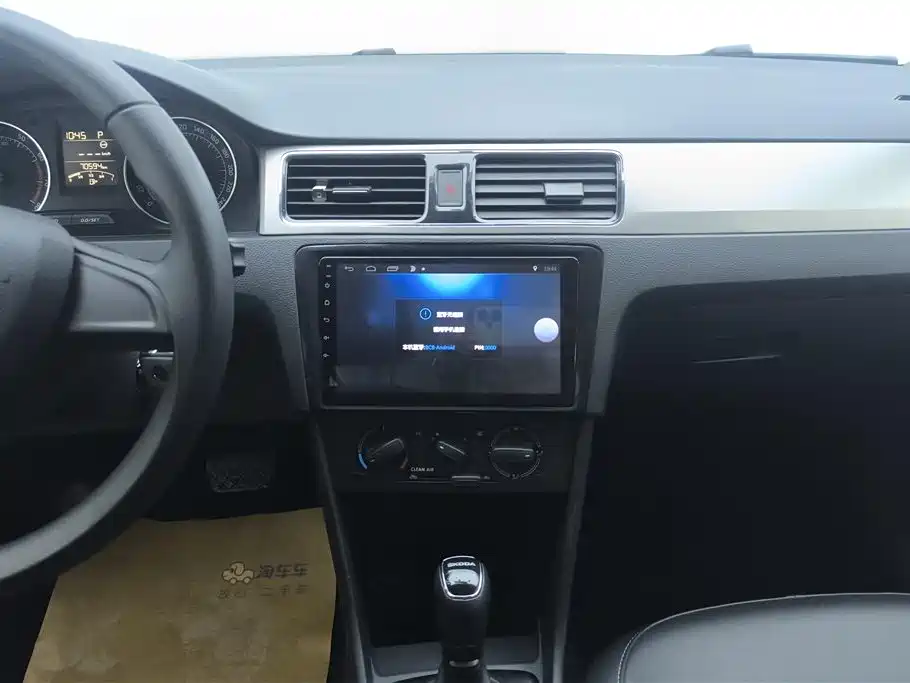 Skoda Rapid Spaceback 2019 — фото 13