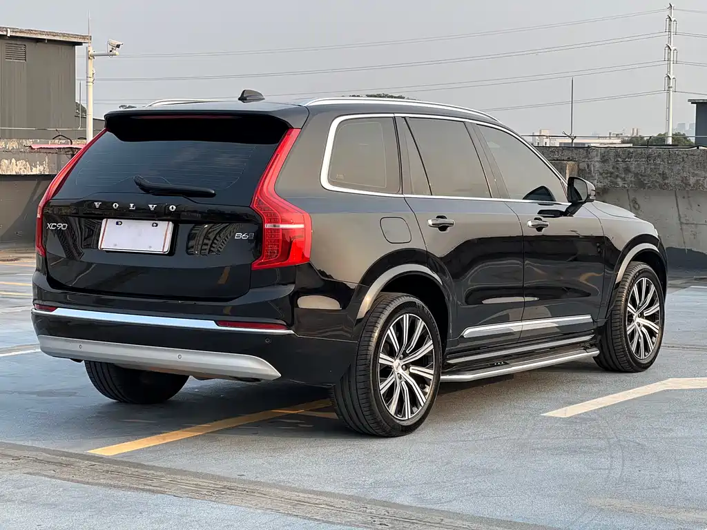 Volvo XC90 2022 — фото 3