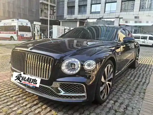 Bentley Flying Spur 2023