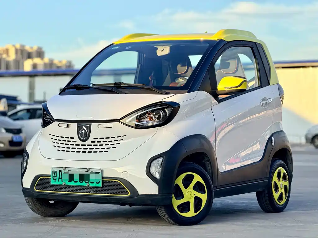 Baojun E100 2020 — фото 1