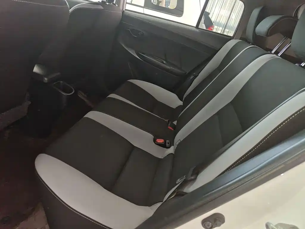 Toyota Yaris L 2022 — фото 17