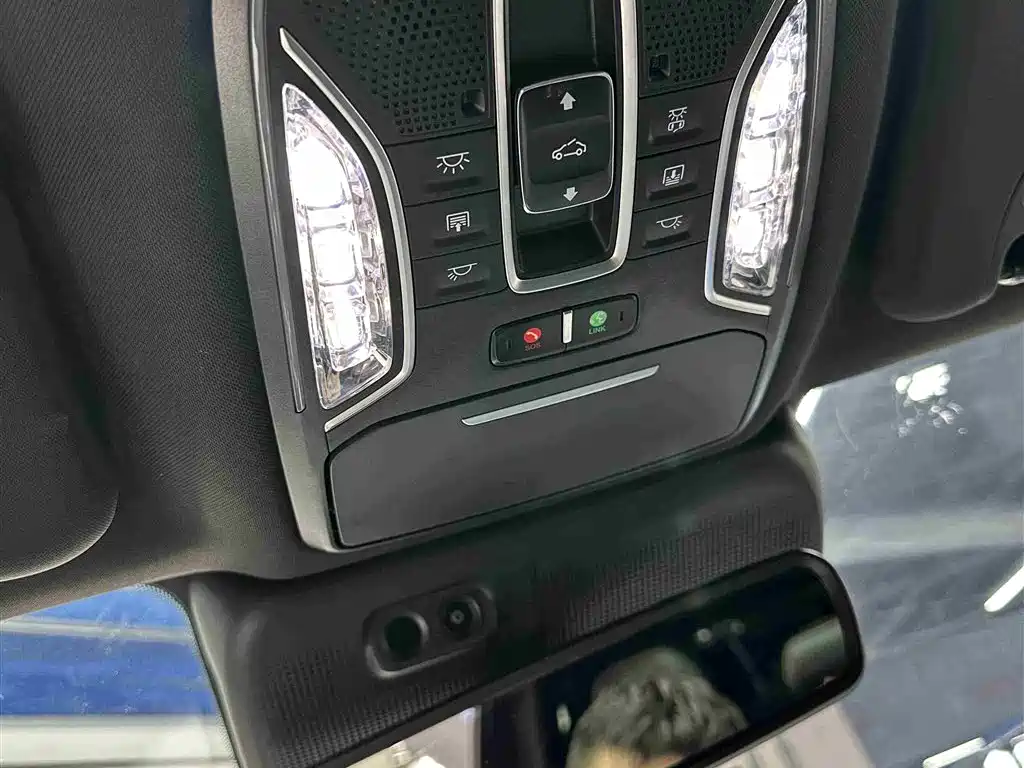 GAC Motor Trumpchi GS8 2023 — фото 18