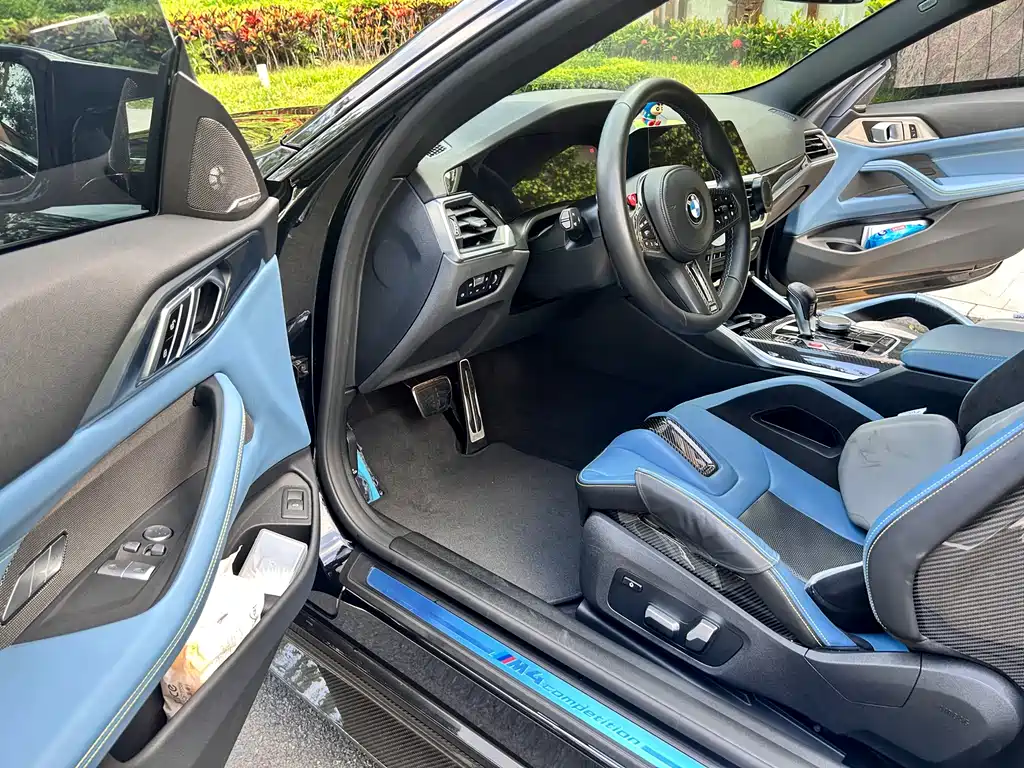 BMW M4 2022 — фото 11