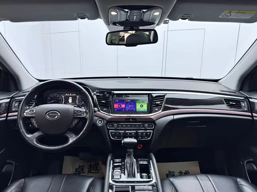 GAC Trumpchi GS8 2018 — фото 18